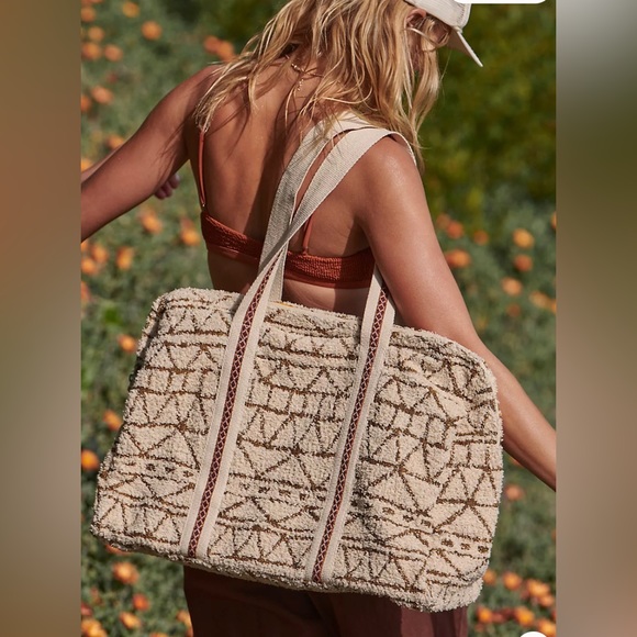 NWT  Free People Light Packer Weekender tote - Picture 1 of 7